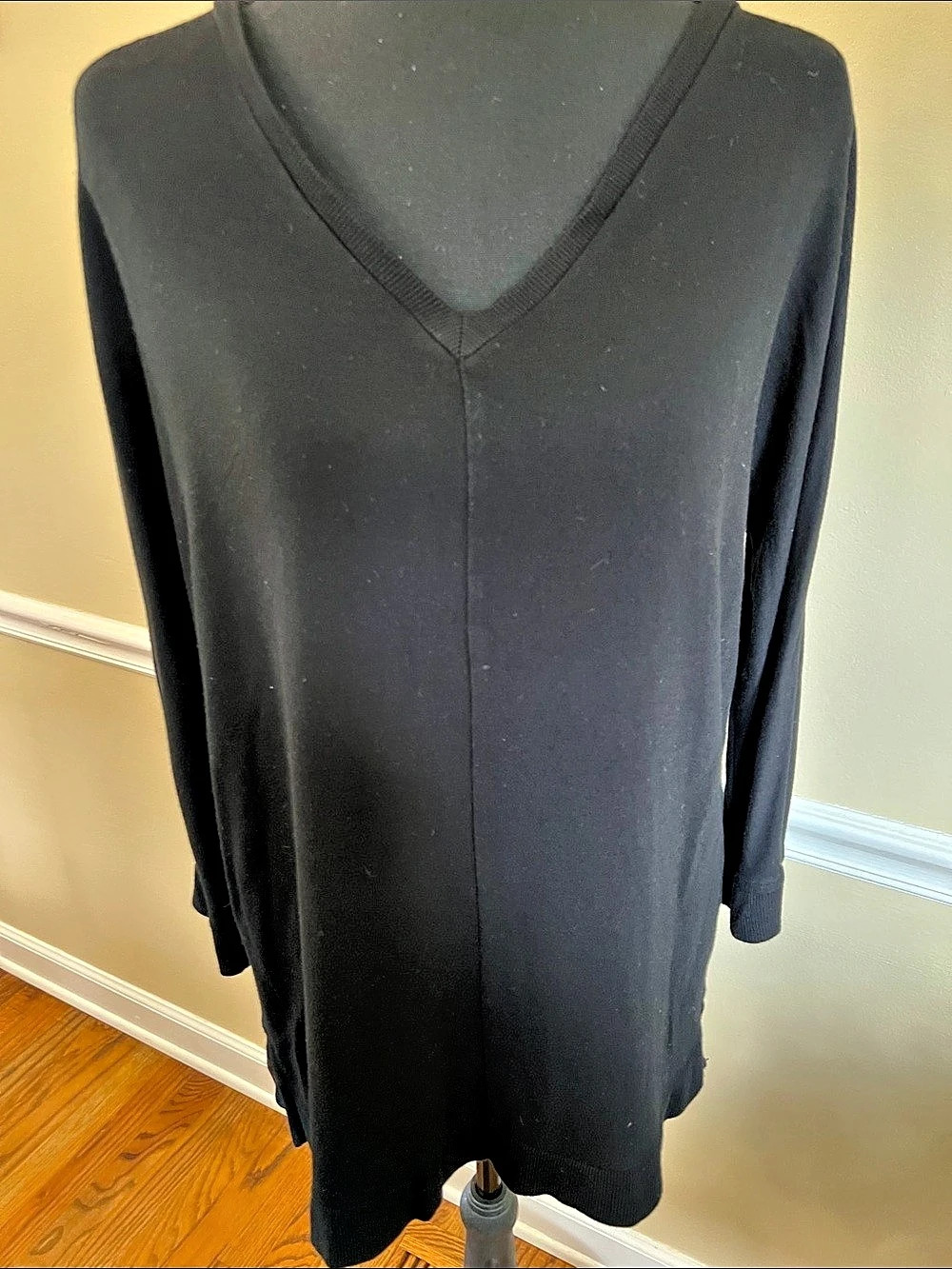 Liz Claiborne Weekend tunic Black Three Quarter Sleeve Tunic Size Medium  soft